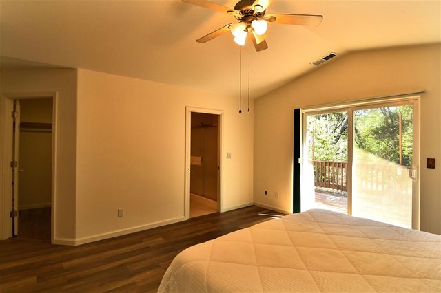 20439 PINE MOUNTAIN DR., Groveland, CA 95321