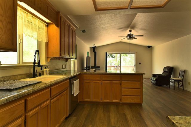 20439 PINE MOUNTAIN DR., Groveland, CA 95321