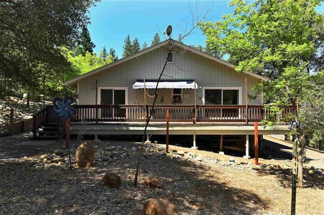 20439 PINE MOUNTAIN DR., Groveland, CA 95321