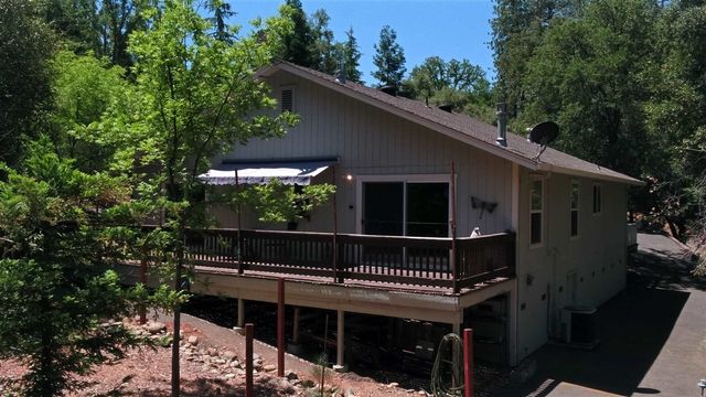 20439 PINE MOUNTAIN DR., Groveland, CA 95321