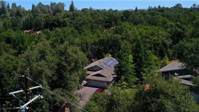 20439 PINE MOUNTAIN DR., Groveland, CA 95321