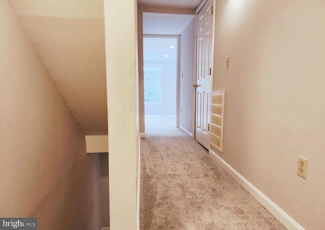 622 SHOWERS ST, Harrisburg, PA 17104