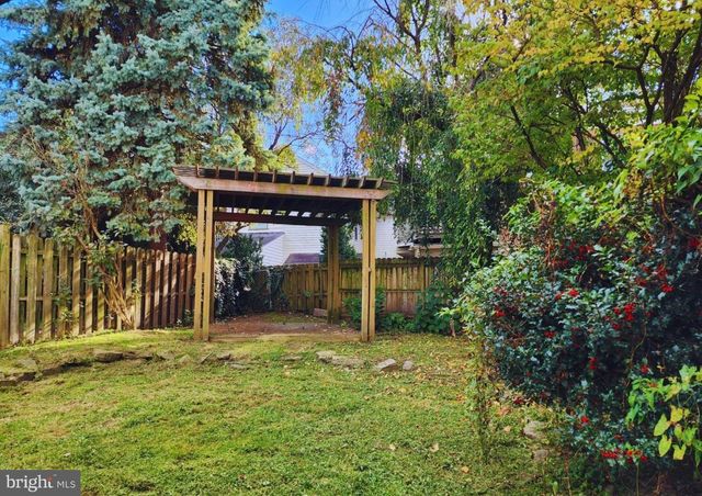 622 SHOWERS ST, Harrisburg, PA 17104