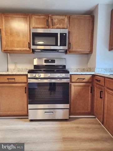 622 SHOWERS ST, Harrisburg, PA 17104