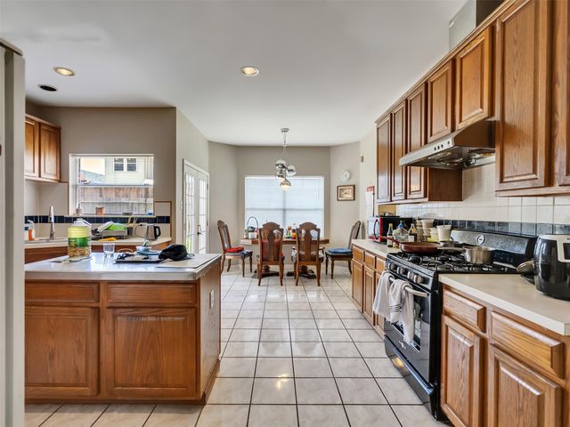 1702 Lake Geneva Court, Houston, TX 77084