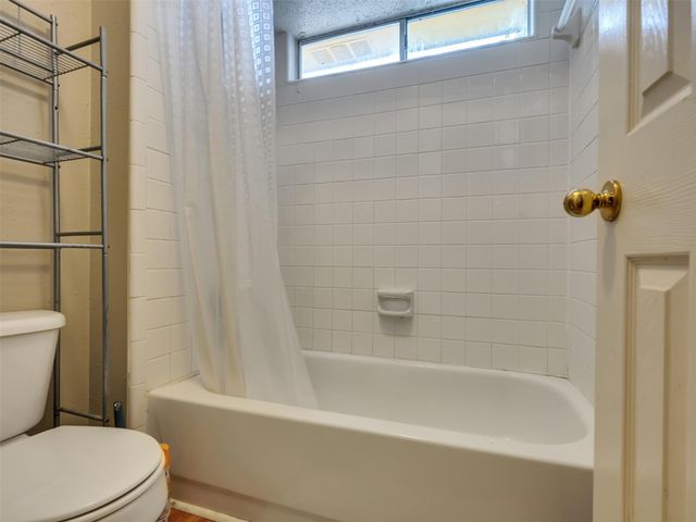 1702 Lake Geneva Court, Houston, TX 77084