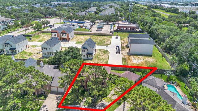 1702 Lake Geneva Court, Houston, TX 77084