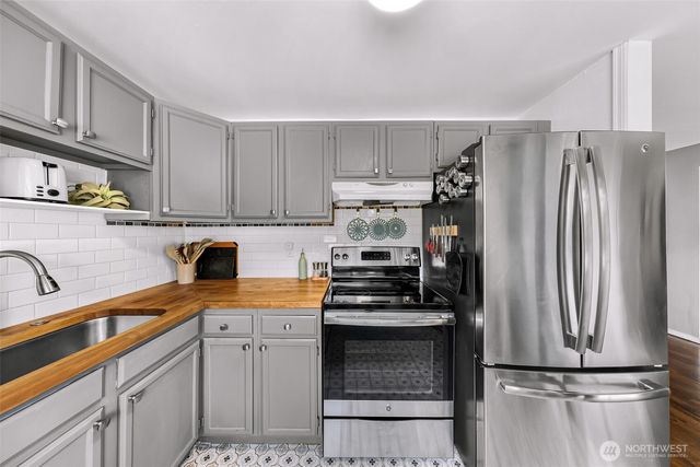 612 S 188th Street, Burien, WA 98148