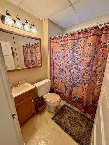 742 S 4th Street, Dekalb, IL 60115