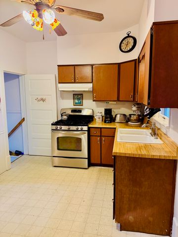 742 S 4th Street, Dekalb, IL 60115