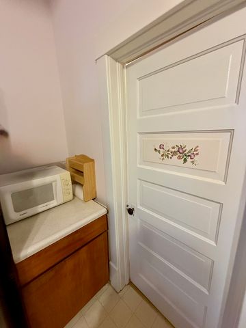 742 S 4th Street, Dekalb, IL 60115