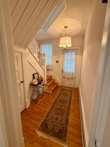 742 S 4th Street, Dekalb, IL 60115