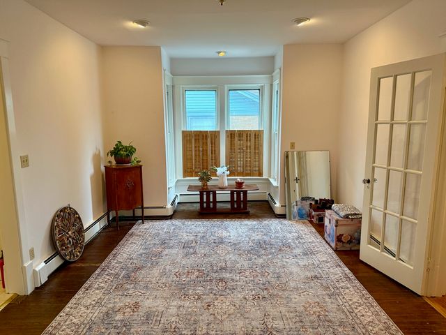 742 S 4th Street, Dekalb, IL 60115