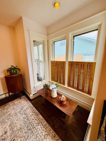 742 S 4th Street, Dekalb, IL 60115