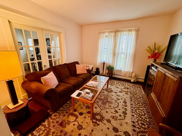 742 S 4th Street, Dekalb, IL 60115