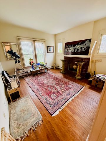 742 S 4th Street, Dekalb, IL 60115