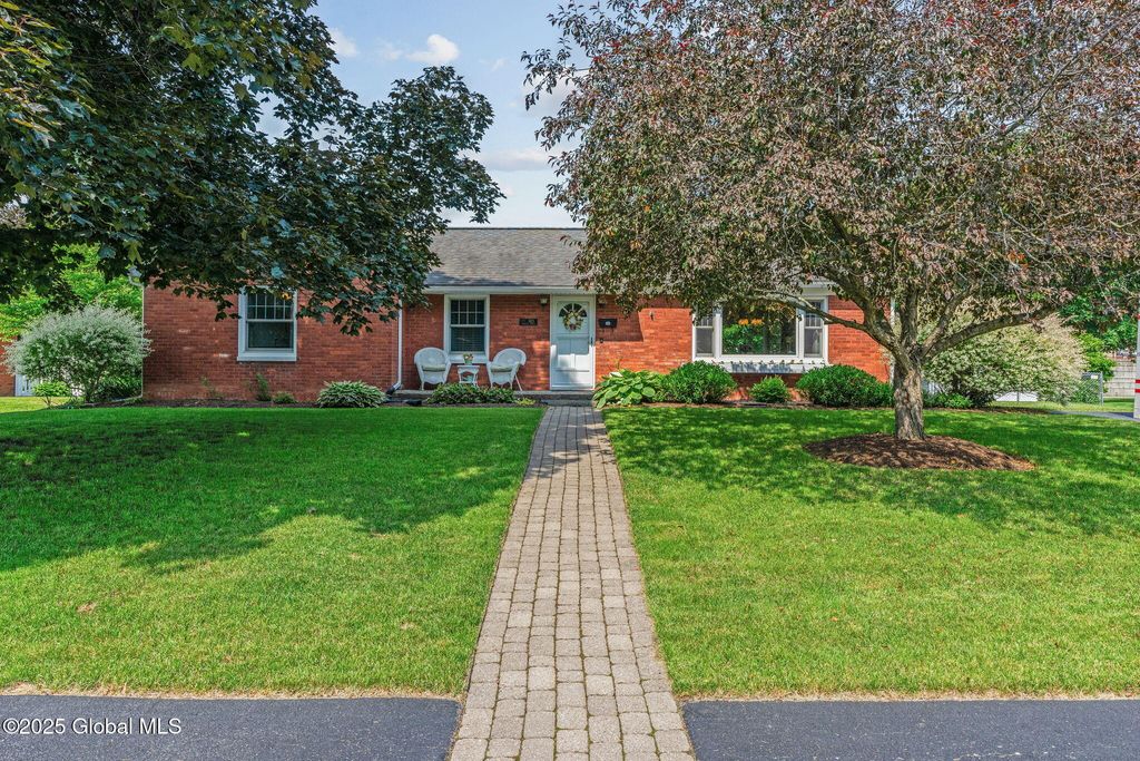 1621 12th Avenue, Watervliet, NY 12189
