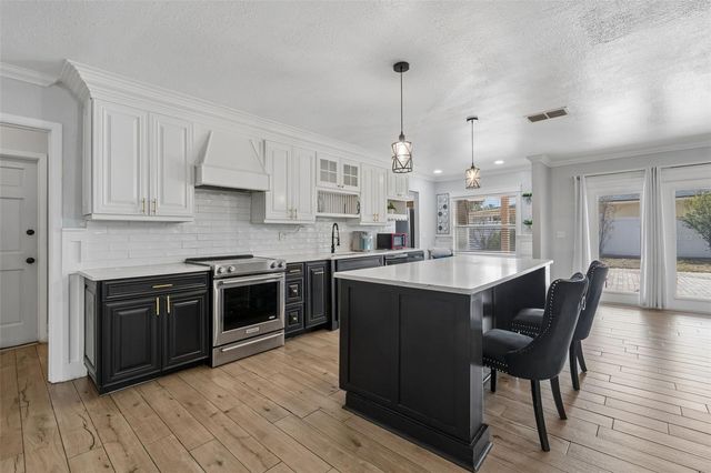 2790 PINELLAS POINT DRIVE S, St Petersburg, FL 33712