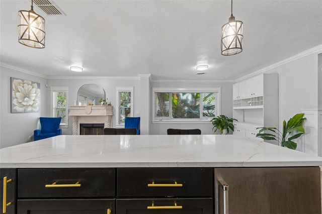 2790 PINELLAS POINT DRIVE S, St Petersburg, FL 33712