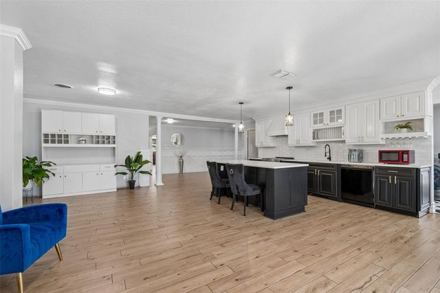 2790 PINELLAS POINT DRIVE S, St Petersburg, FL 33712