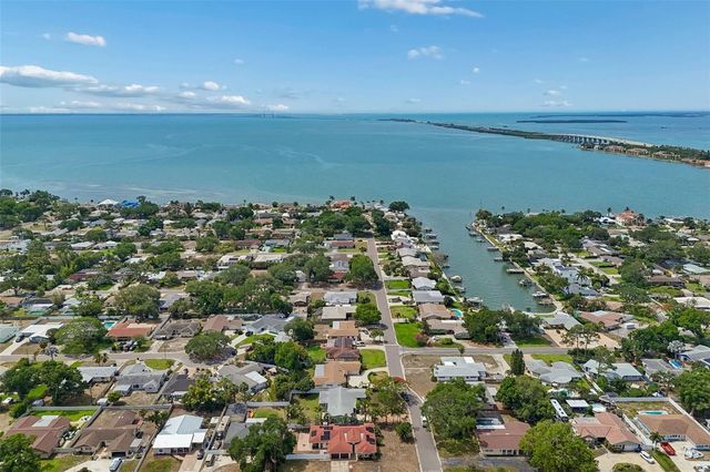 2790 PINELLAS POINT DRIVE S, St Petersburg, FL 33712