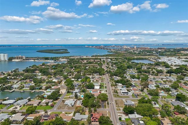 2790 PINELLAS POINT DRIVE S, St Petersburg, FL 33712