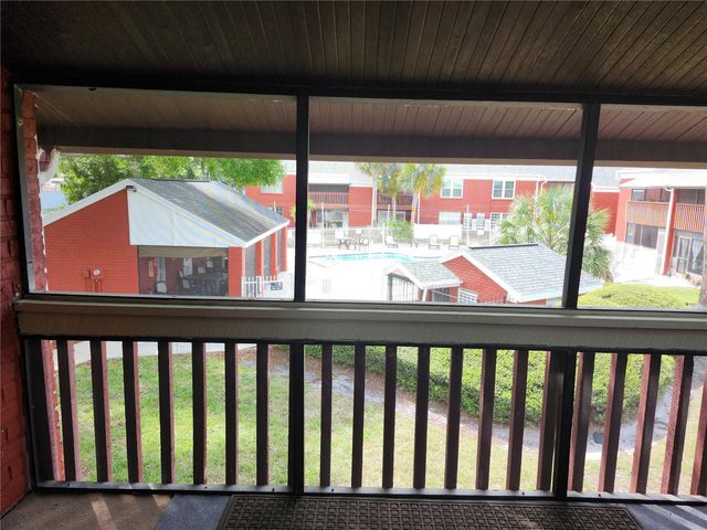 8212 11TH STREET N D, St Petersburg, FL 33702