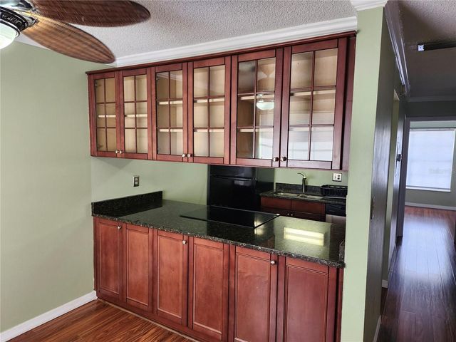 8212 11TH STREET N D, St Petersburg, FL 33702