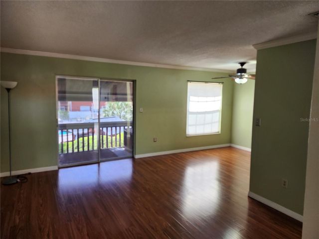 8212 11TH STREET N D, St Petersburg, FL 33702