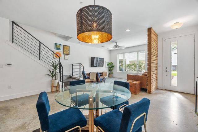 1128 Gunter ST F, Austin, TX 78702