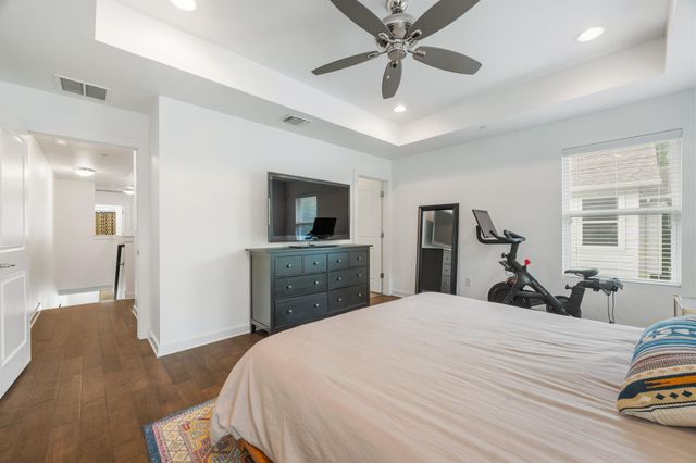 1128 Gunter ST F, Austin, TX 78702