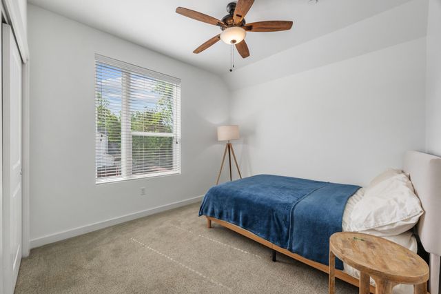 1128 Gunter ST F, Austin, TX 78702