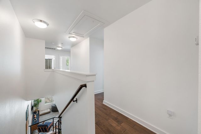 1128 Gunter ST F, Austin, TX 78702