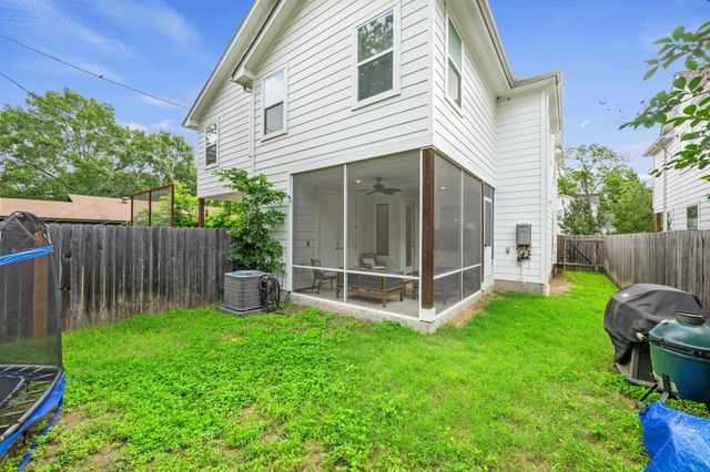1128 Gunter ST F, Austin, TX 78702
