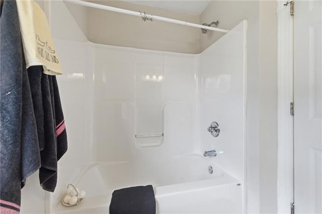 6 Westover ST, Hampton, VA 23669