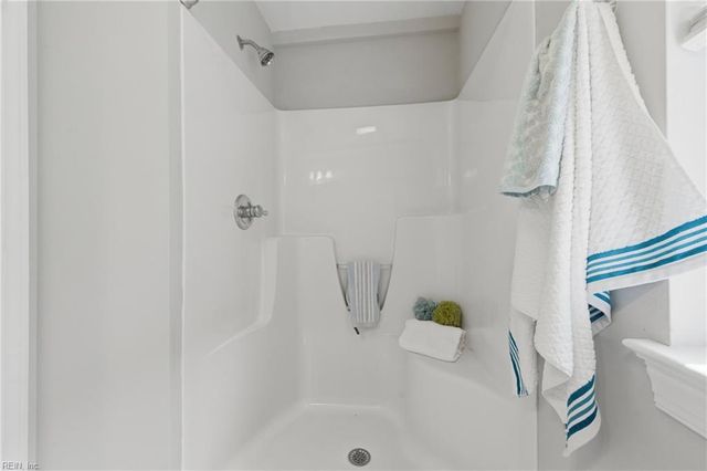 6 Westover ST, Hampton, VA 23669