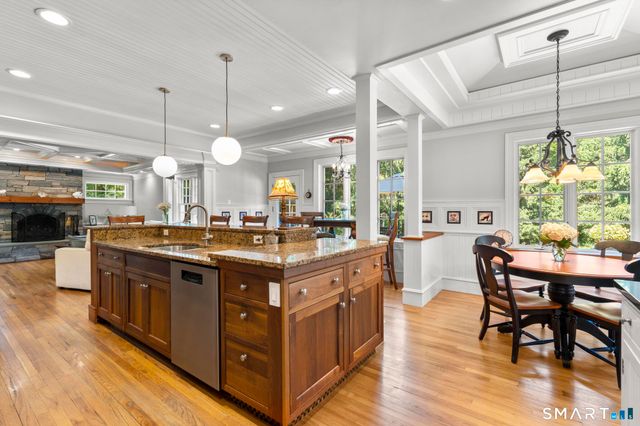 83 Kings Highway, North Haven, CT 06473