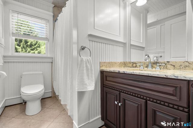 83 Kings Highway, North Haven, CT 06473