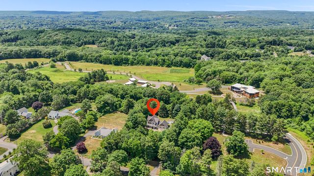 83 Kings Highway, North Haven, CT 06473