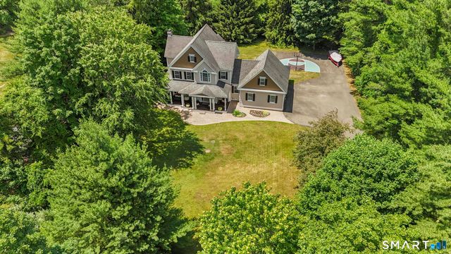 83 Kings Highway, North Haven, CT 06473