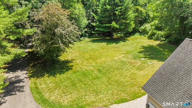 83 Kings Highway, North Haven, CT 06473