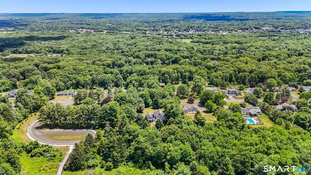 83 Kings Highway, North Haven, CT 06473