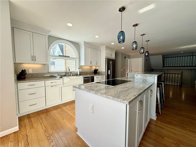 868 Latonka Dr, Mercer, PA 16137