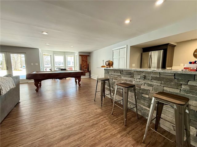 868 Latonka Dr, Mercer, PA 16137