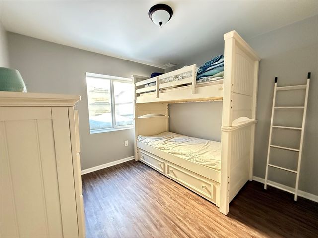 868 Latonka Dr, Mercer, PA 16137