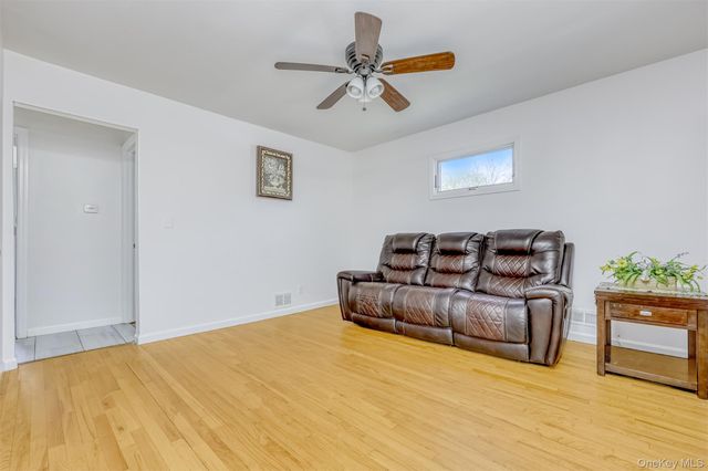 1 Hillside Avenue, Monsey, NY 10952