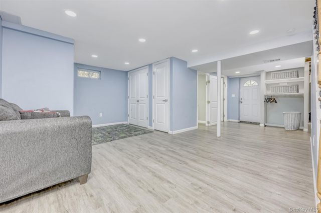 1 Hillside Avenue, Monsey, NY 10952