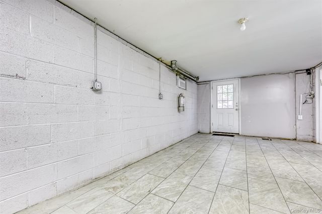 1 Hillside Avenue, Monsey, NY 10952