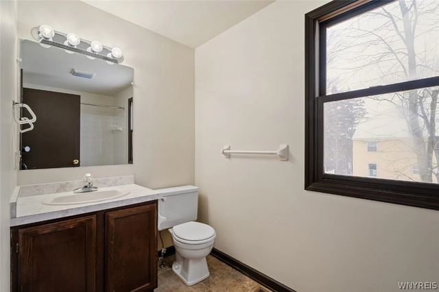 383 South Ellicott Creek, Amherst, NY 14228