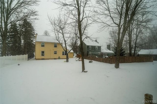 383 South Ellicott Creek, Amherst, NY 14228